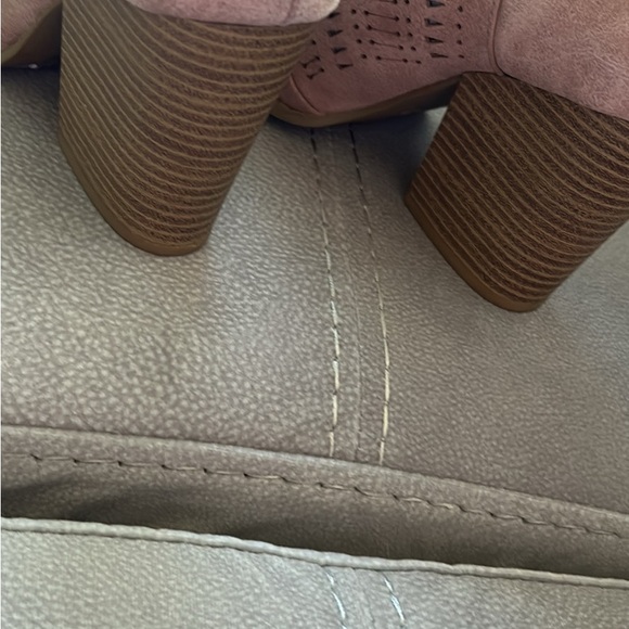 Women's copid peep Toe Booties - Picture 5 of 7